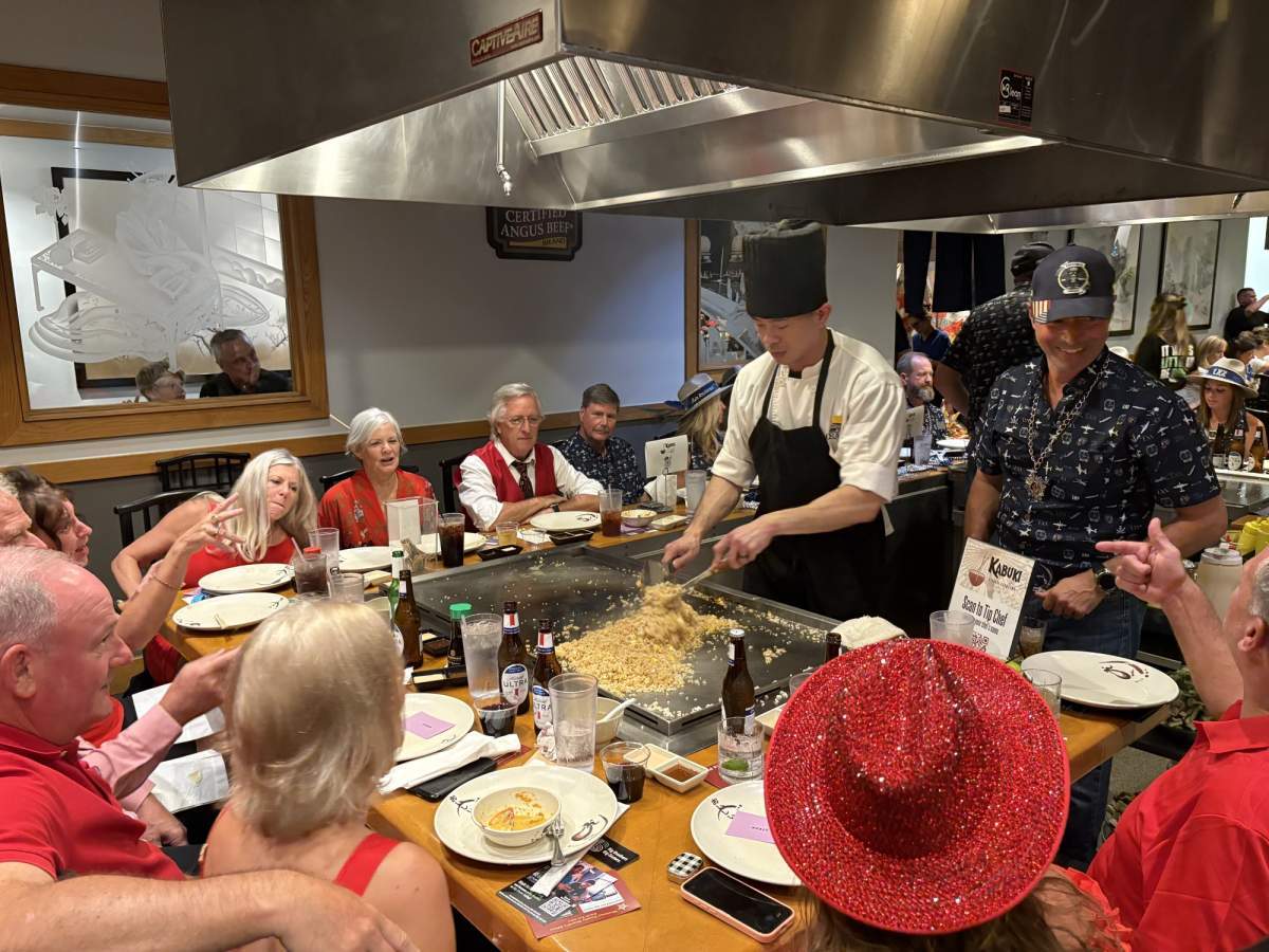 Hibachi chef cooking at Kabuki